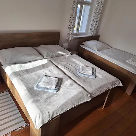 180 Apartment *