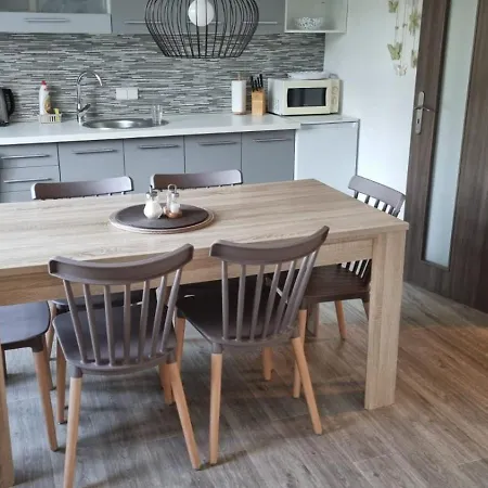 Apartment 180